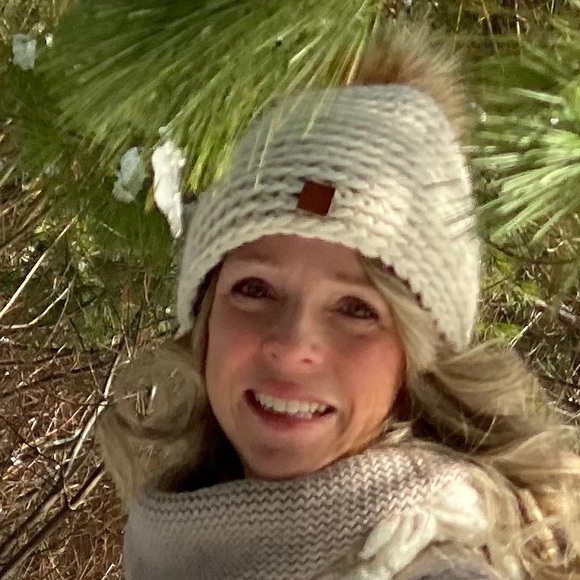 Meet your Posher, Danya - Picture 1 of 1